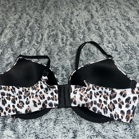 Victoria’s Secret Vintage Perfect Coverage Lightly Lined Leopard Print Bra 40C - Picture 2 of 3